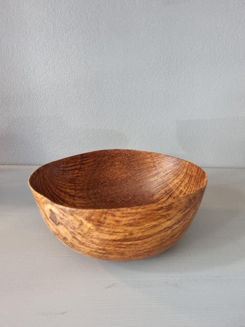 The Wood Hunter - Oak bowl 21